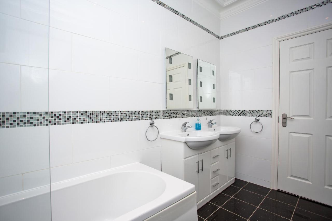 Roker Sea Front Apartments By #Shortstaysaway 선덜랜드 외부 사진